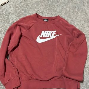 nike sweatshirt